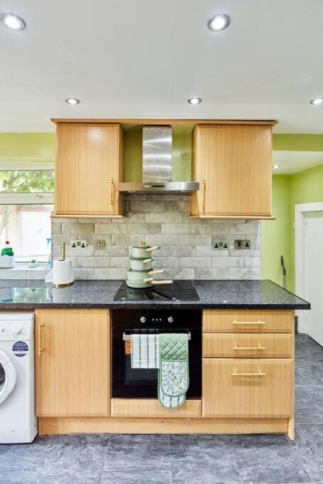 *Little Haven In Leeds* ¤Private Parking¤ Ensuite Leeds  Esterno foto